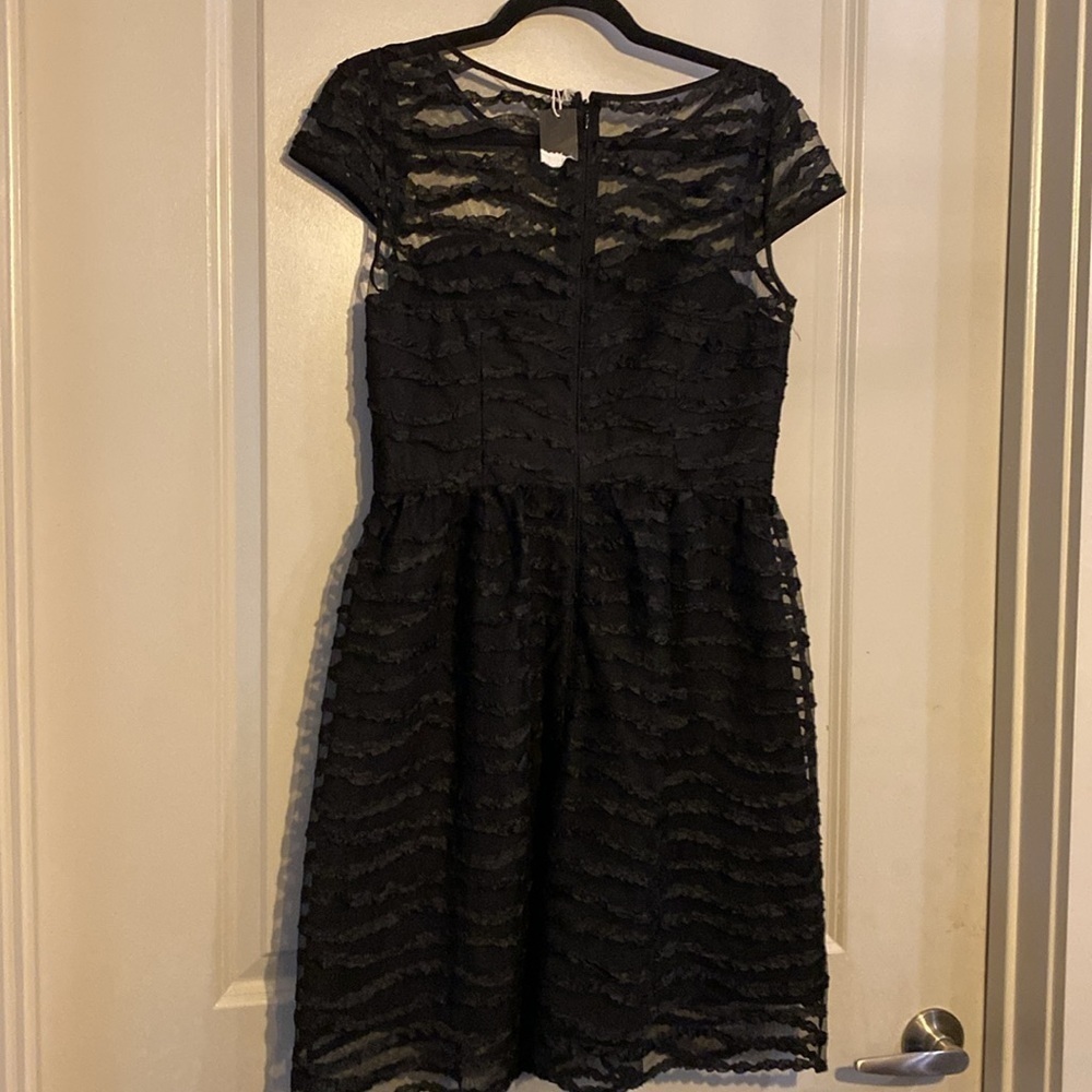 Karl Lagerfield dress size 4 - Picture 2 of 3